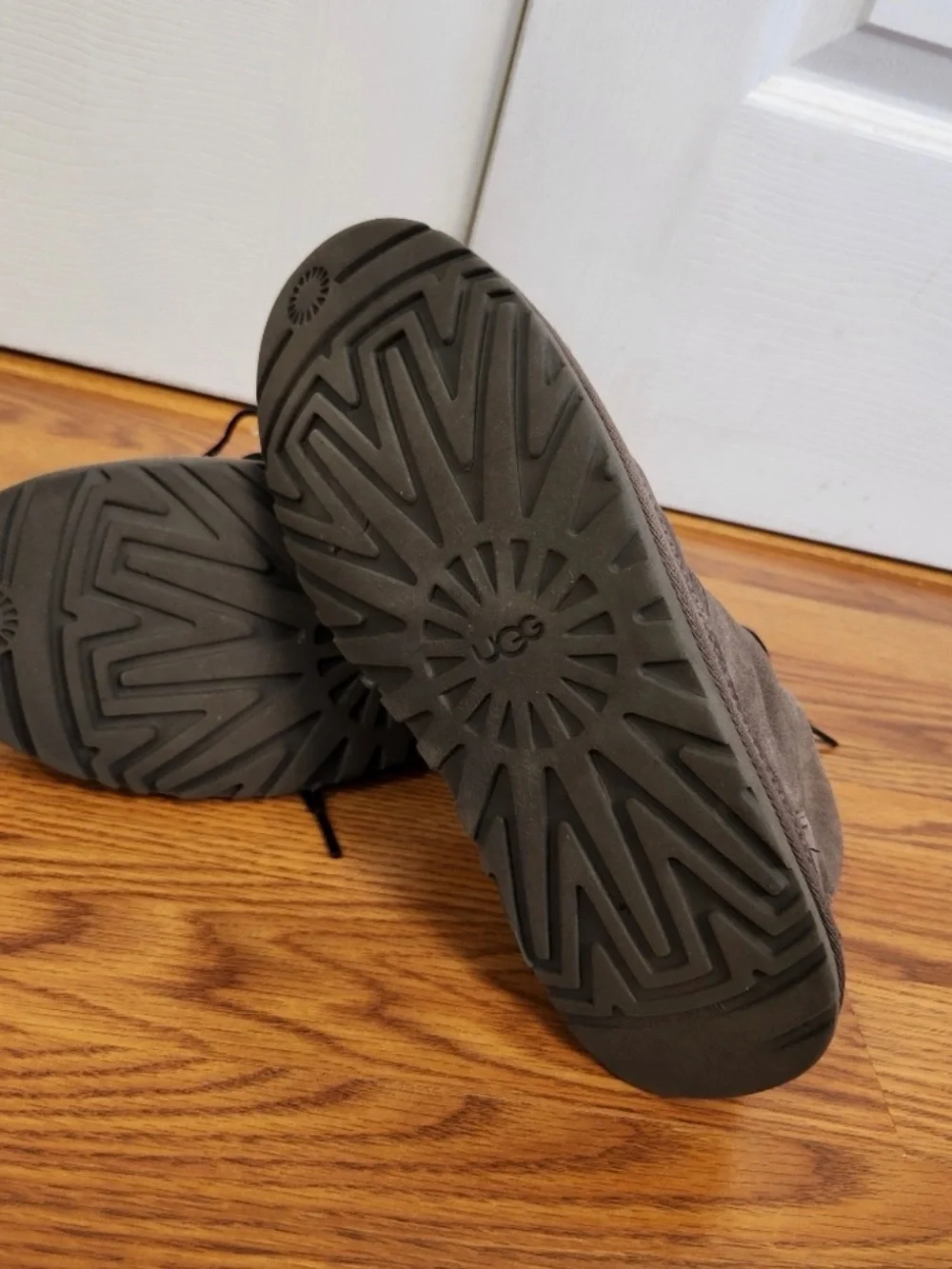 UGG Australia Neumel 3236 Men display picture 3